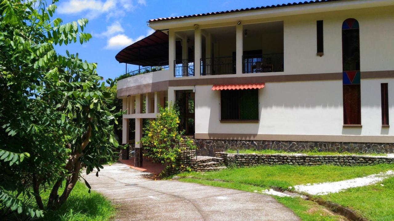 Apartments In Samara Ac Hw 200Mts To The Beach ภายนอก รูปภาพ